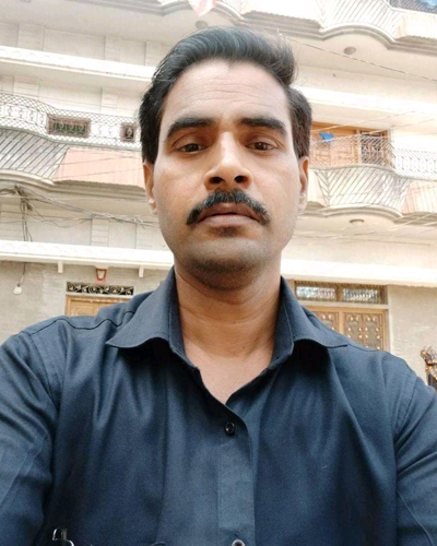 Awaiting Divorce Hindu Groom in Ramnagar